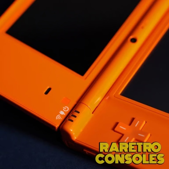 Nintendo DS Lite Vibrant Orange Handheld Console - Picture 6 of 12